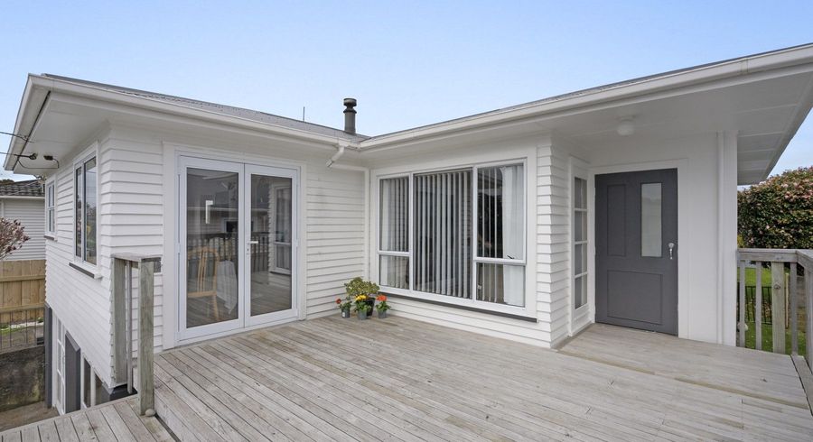  at 3 Blenheim Place, Vogeltown, New Plymouth, Taranaki