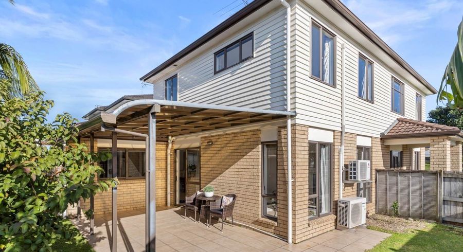  at 4 Shingleton Lane, Flat Bush, Auckland