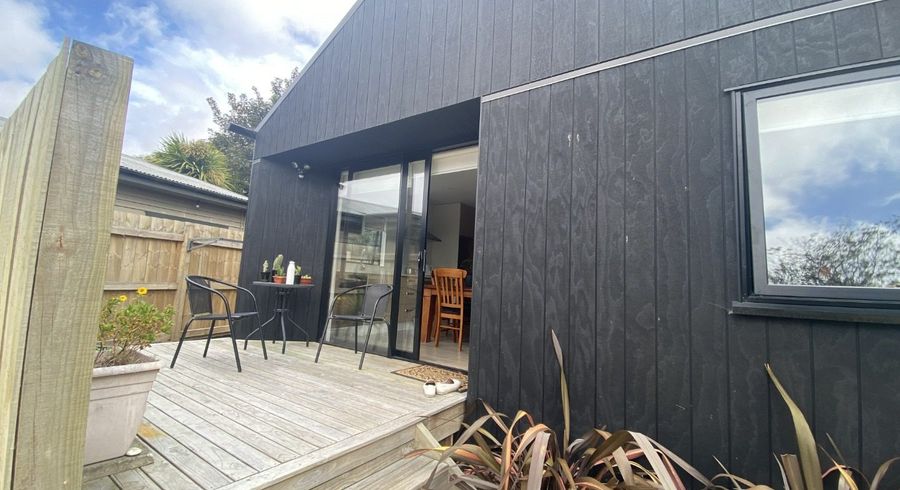  at 8 Berwick Street, St Albans, Christchurch