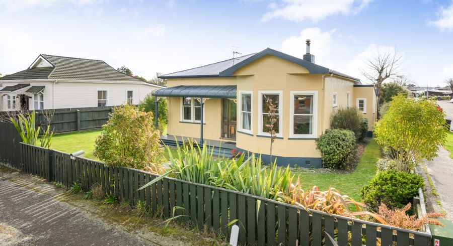  at 17 Douglas Street, West End, Palmerston North, Manawatu / Whanganui