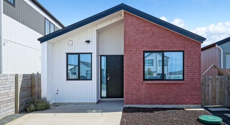  at 9 Puwha Street, Massey, Waitakere City, Auckland