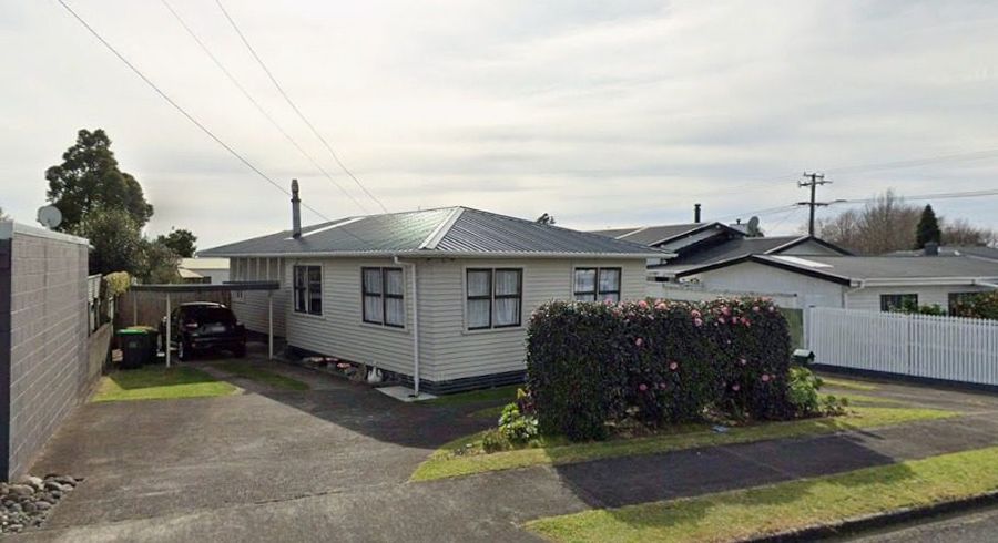  at 4 Margaret Place, Merrilands, New Plymouth, Taranaki