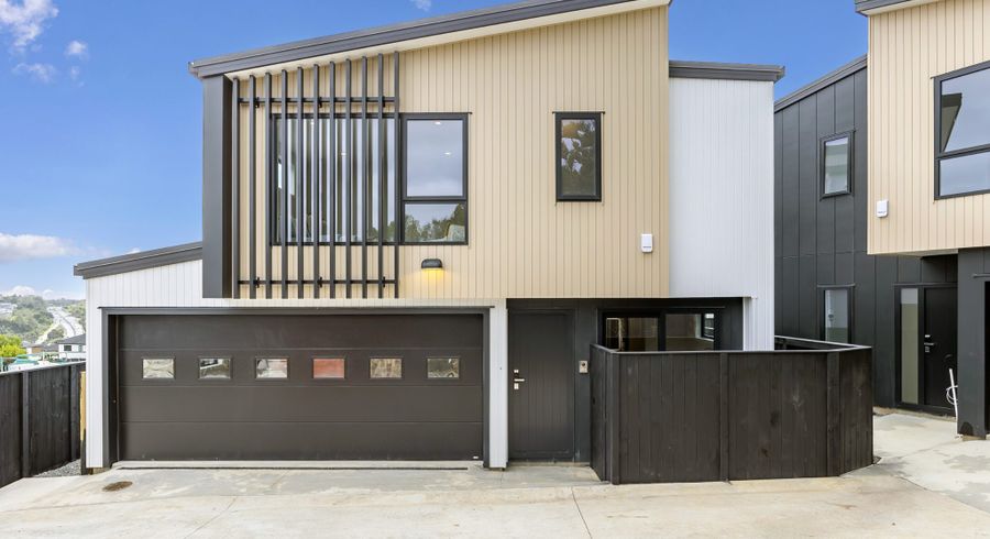  at 5 Weir Lane, Oteha, North Shore City, Auckland