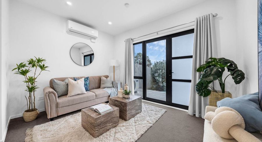  at 2/112 Moore Street, Howick, Manukau City, Auckland