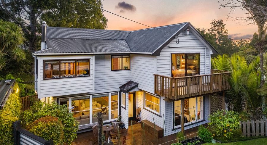  at 40 Huia Road, Titirangi, Auckland