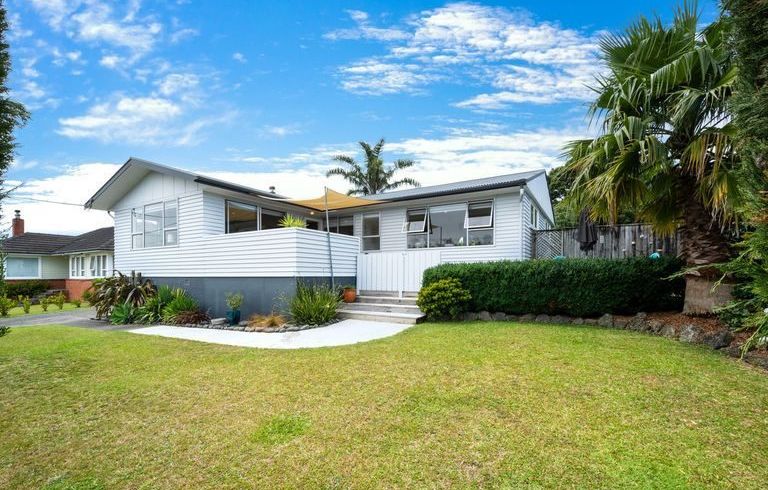  at 6 Boler Place, New Lynn, Auckland