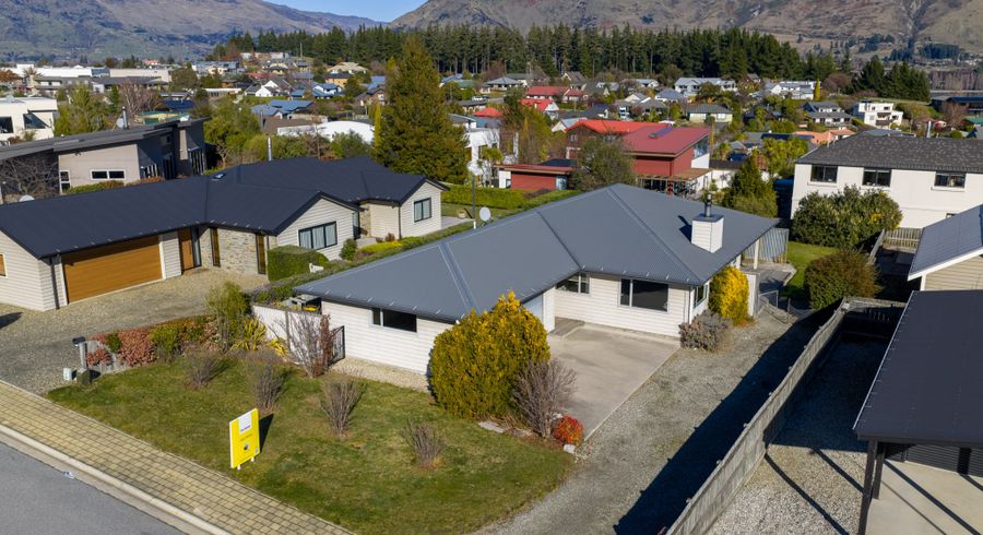  at 4 Pearce Place, Wanaka, Wanaka, Otago