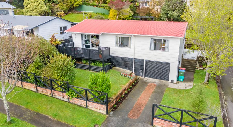  at 7 Oaklands Grove, Clouston Park, Upper Hutt