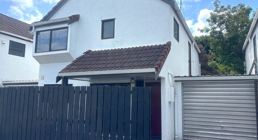  at 4/138 Waimairi Road, Ilam, Christchurch City, Canterbury