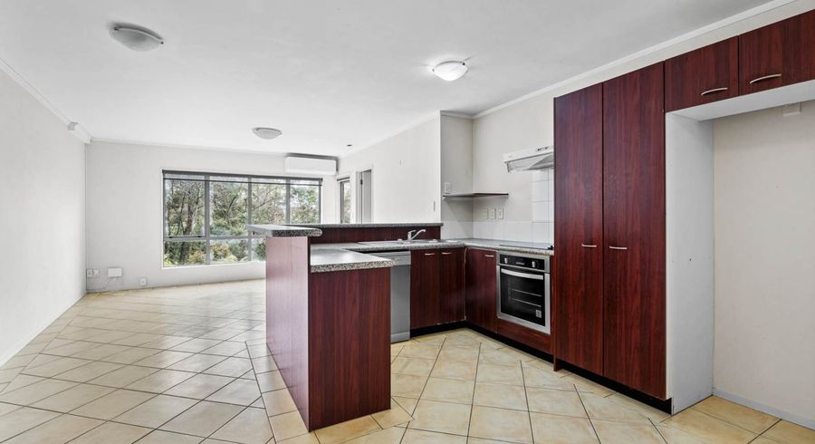  at 18/120 Beach Haven Road, Beach Haven, North Shore City, Auckland