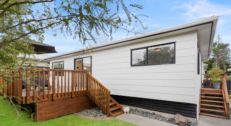  at 2/42 Eaglehurst Road, Ellerslie, Auckland