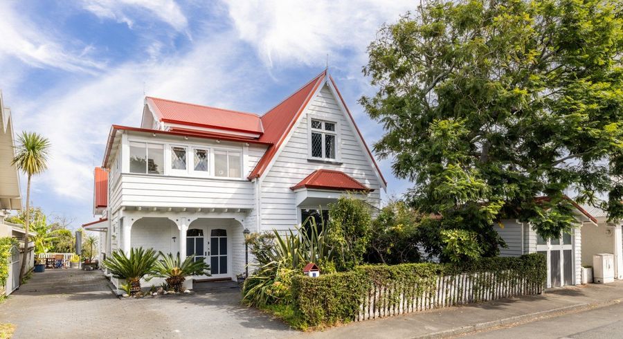  at 8 Lighthouse Road, Bluff Hill, Napier, Hawke's Bay