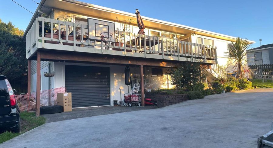  at 52 Aeroview Drive, Beach Haven, North Shore City, Auckland