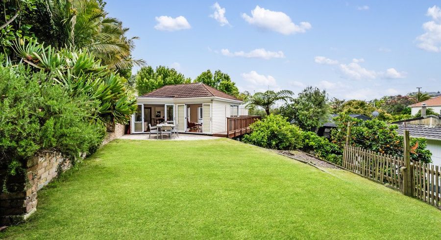  at 102 Patteson Avenue, Mission Bay, Auckland