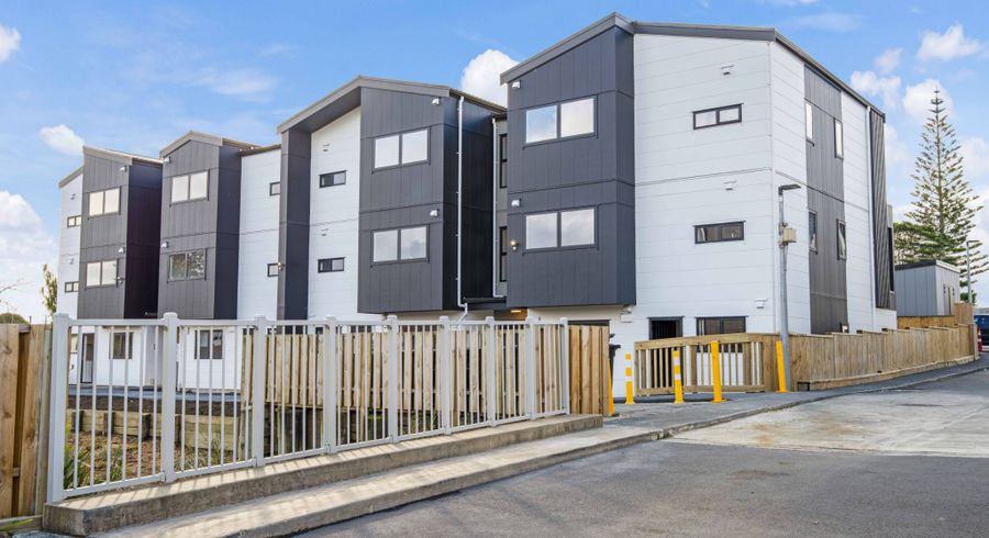  at 26 - 28 Pomaria Road, Henderson, Waitakere City, Auckland