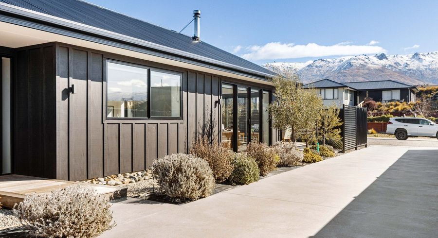  at 38 Stratford Drive, Mount Pisa, Cromwell