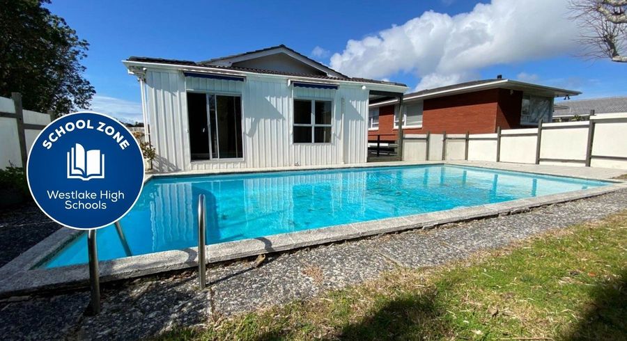  at 15 Ravenwood Drive, Forrest Hill, North Shore City, Auckland