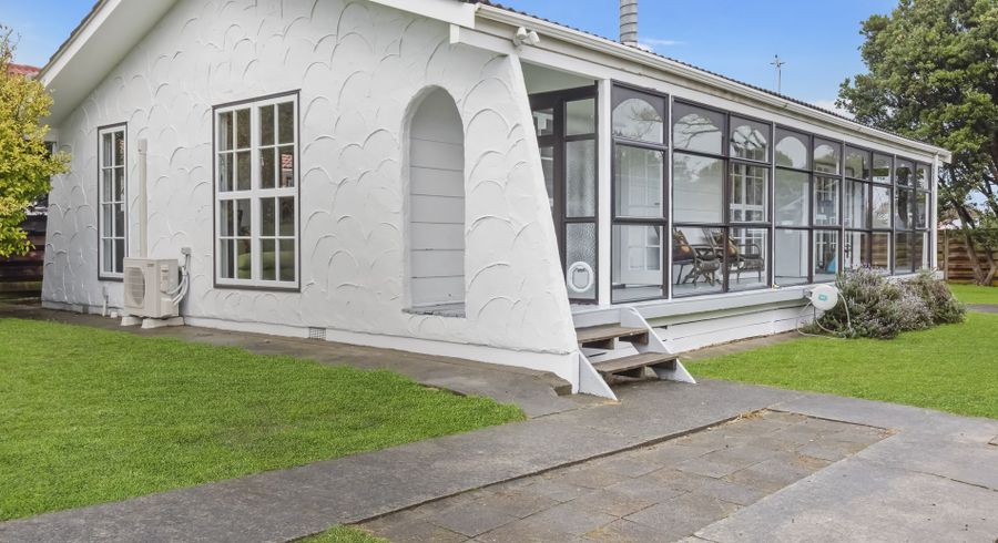  at 14 Coleman Street, Paraparaumu
