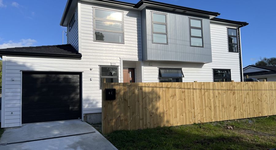  at 4C Pohutukawa Street, Woburn, Lower Hutt, Wellington