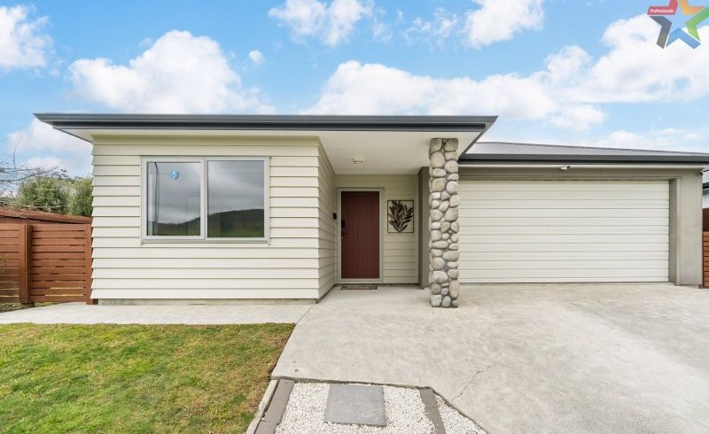 at 1395 High Street, Taita, Lower Hutt