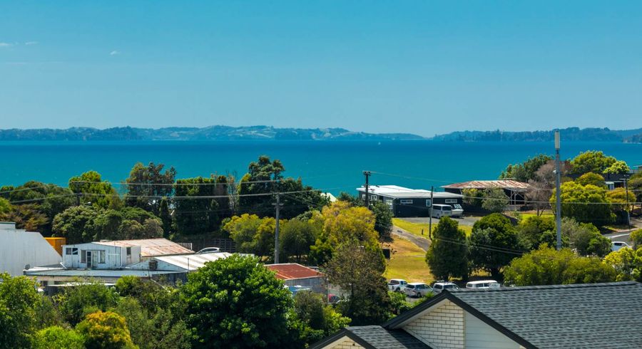 at 2 Ruth Craig Place, Stanmore Bay, Whangaparaoa