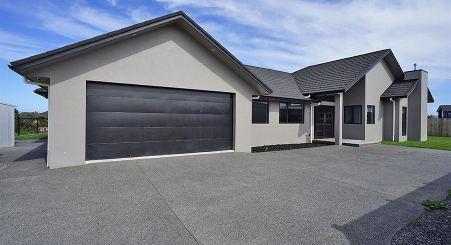  at 15 Batten Drive, Flagstaff, Hamilton