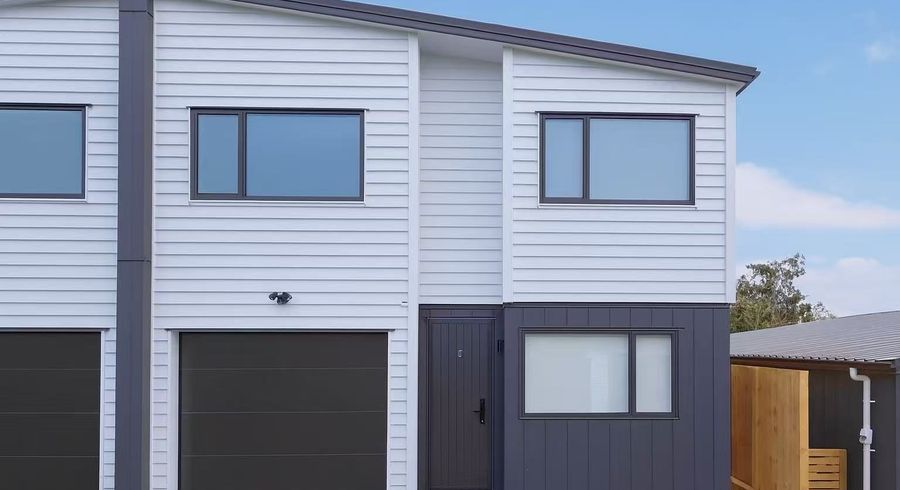  at 25 Hutchinson Avenue, New Lynn, Waitakere City, Auckland