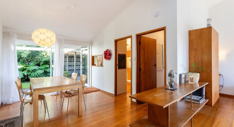  at 1/28 Martin Crescent, Northcote, Auckland