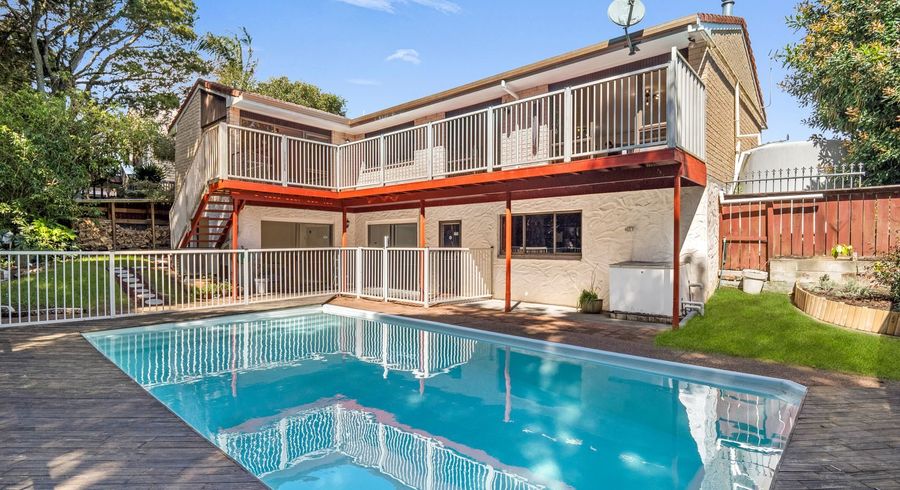  at 8 Deodar Place, Totara Heights, Manukau City, Auckland