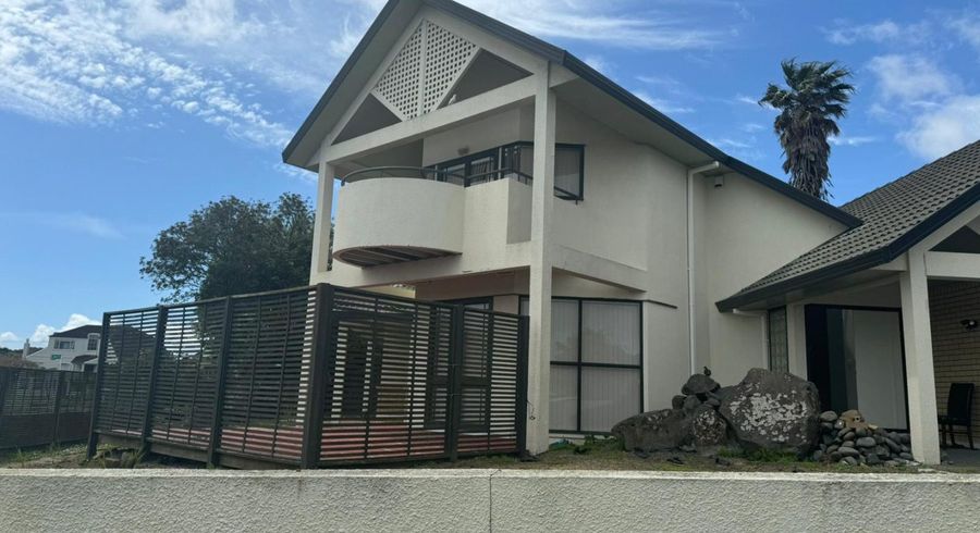 at 1 Capistrano Mews, Goodwood Heights, Auckland