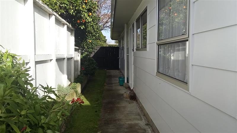  at 2/14 Settlement Road, Papakura, Papakura, Auckland