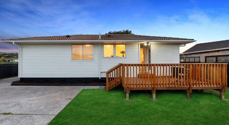  at 6 Serrano Place, Clover Park, Auckland