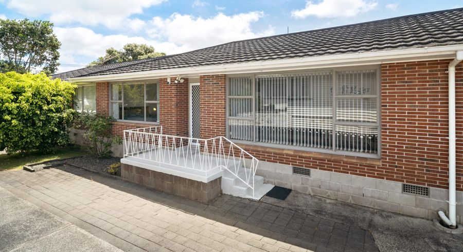  at 18B Atarangi Road, Greenlane, Auckland
