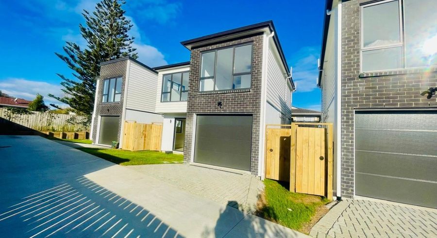  at 8C Neems Place, Manurewa, Manukau City, Auckland