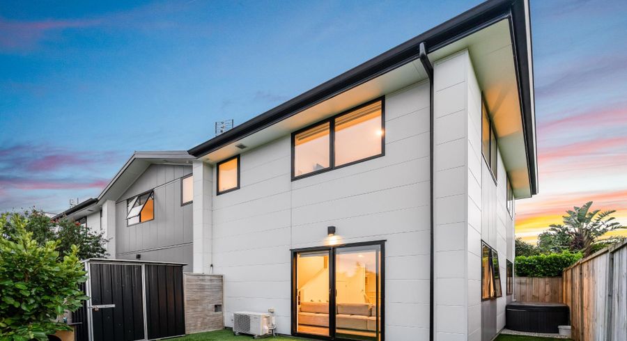  at 52f Vodanovich Road, Te Atatu South, Waitakere City, Auckland