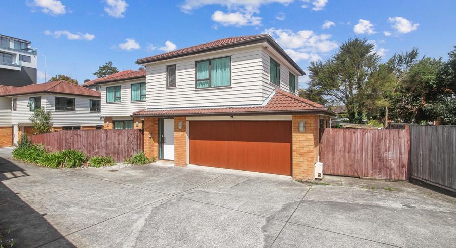  at 8 St Albans Avenue, Mount Eden, Auckland