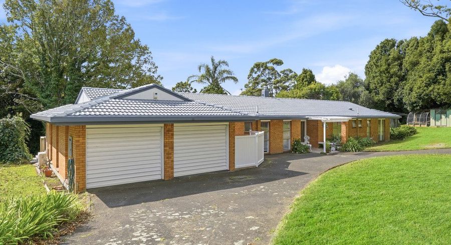  at 221 Point View Drive, East Tamaki Heights, Manukau City, Auckland