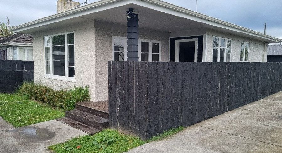  at 399 Peachgrove Road, Fairfield, Hamilton