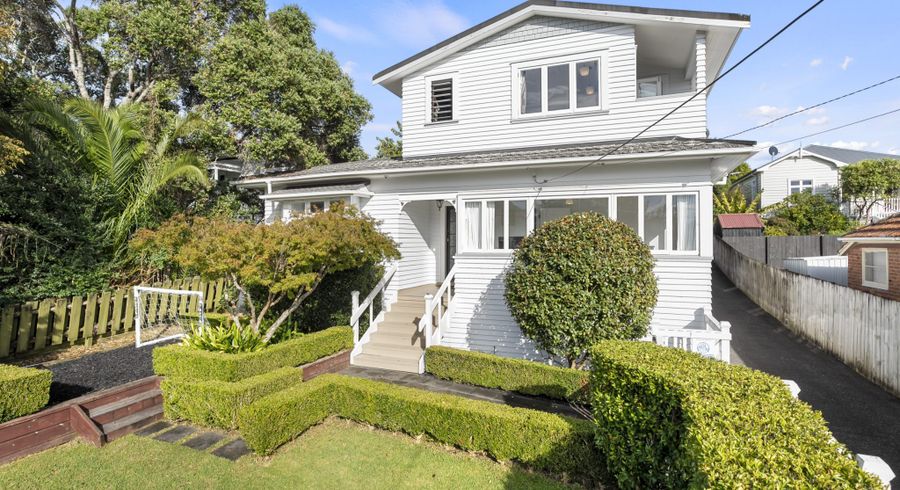  at 7 Mons Avenue, Mount Roskill, Auckland