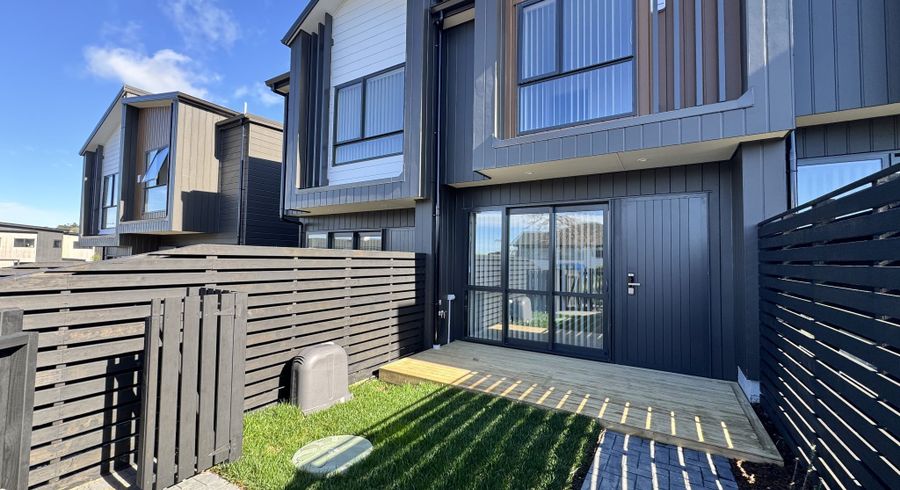  at 6/130 Te Oneroa Way--Brand New--Viewing--On Fri 29th Aug at 11:00-11:20am, Long Bay, North Shore City, Auckland