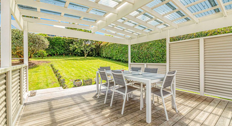  at 18 Woodcote Drive, Glenfield, Auckland