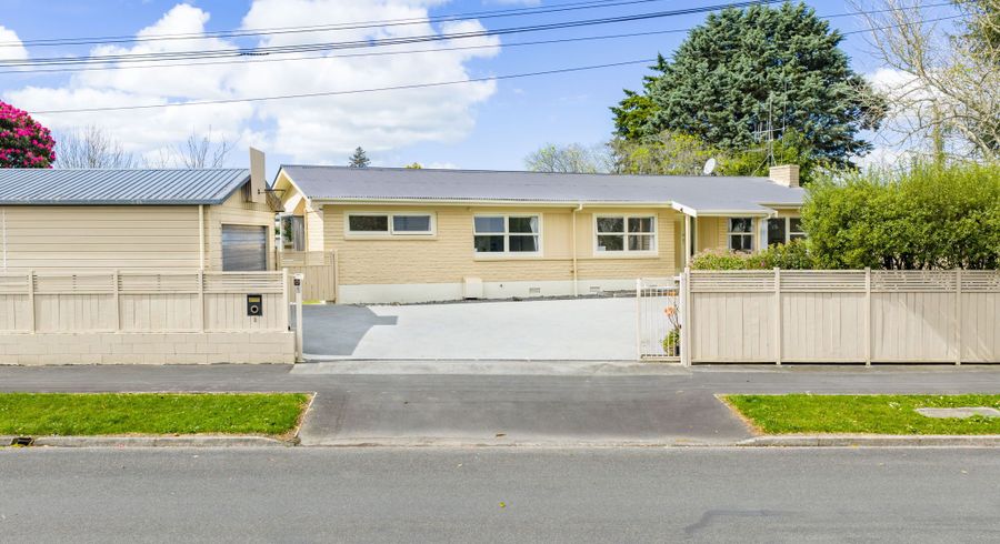  at 2 Carrington Avenue, Hillcrest, Hamilton, Waikato