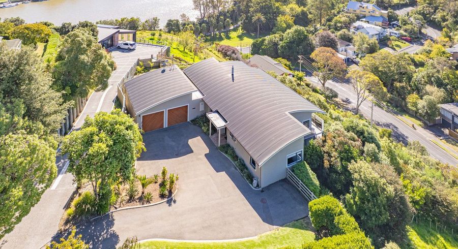  at 1 Shakespeare Road, Bastia Hill, Whanganui, Manawatu / Whanganui