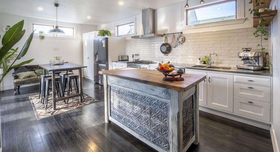  at 4 Burwood Road, Burwood, Christchurch