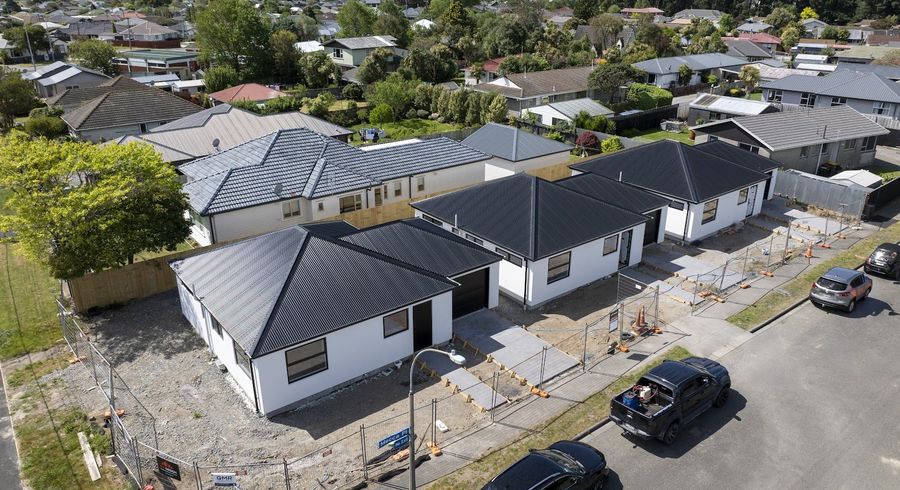  at 1/15 Kearneys Road , Linwood, Christchurch City, Canterbury