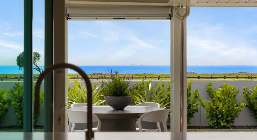  at 3 The Esplanade, Westshore, Napier