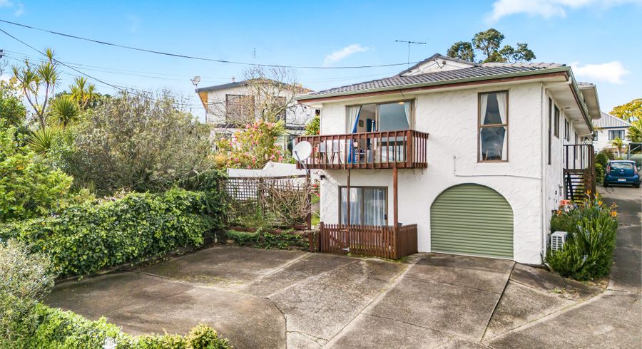  at 1/12 Glenvar Road, Torbay, North Shore City, Auckland