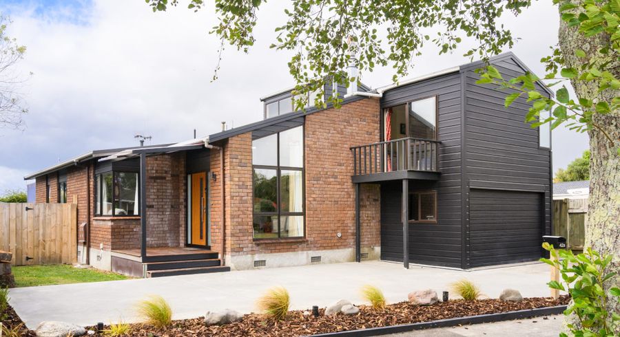  at 42A Clifton Terrace, Fitzherbert, Palmerston North