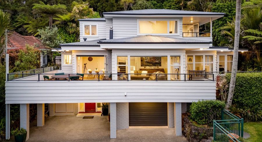  at 40 Kohu Road, Titirangi, Auckland