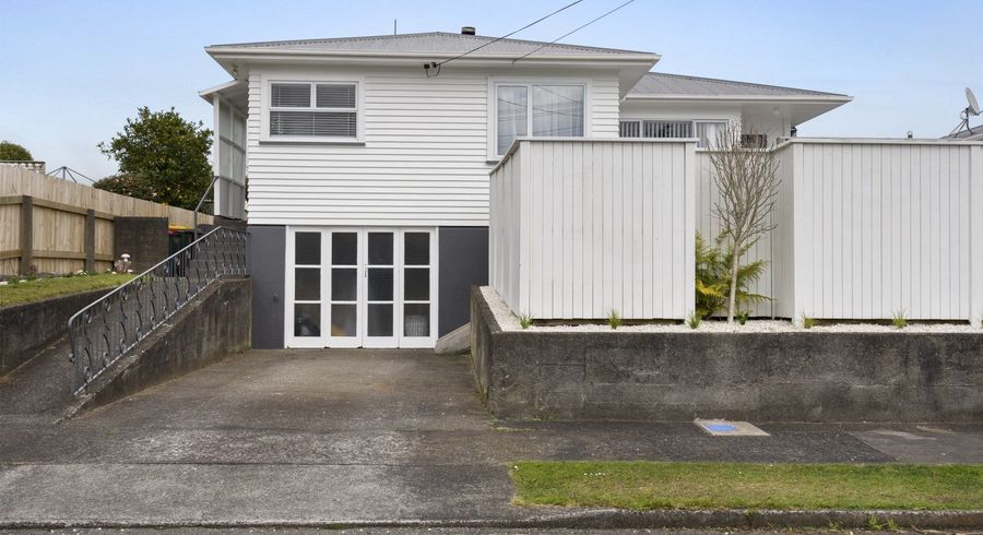  at 3 Blenheim Place, Vogeltown, New Plymouth, Taranaki